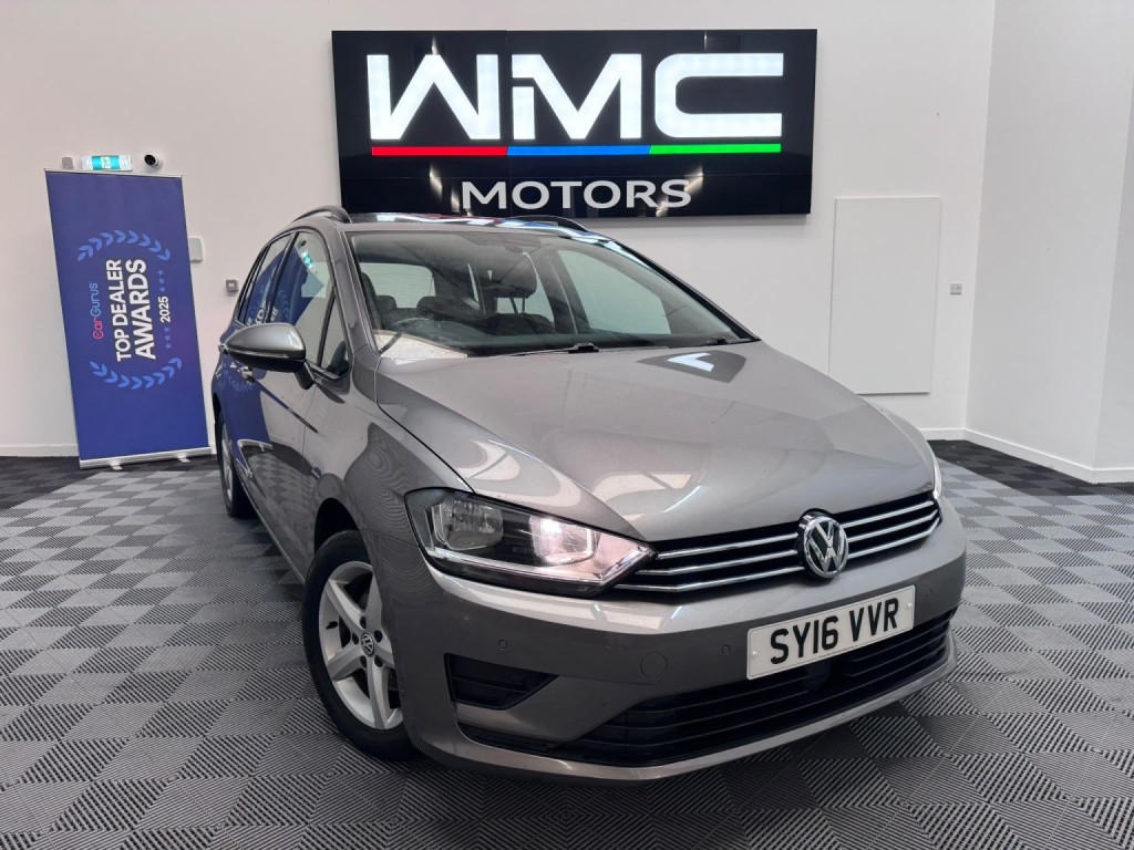 2016 Volkswagen GOLF SV